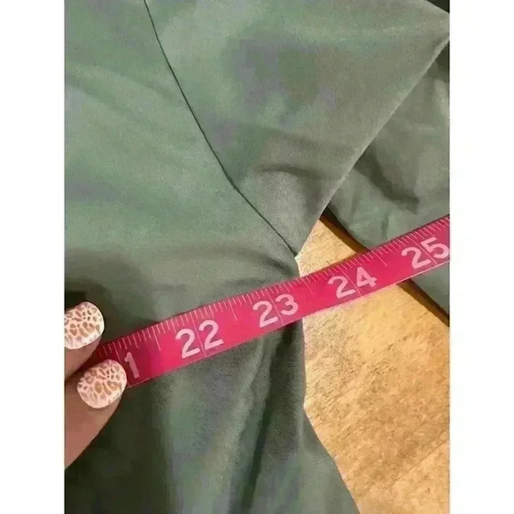 REI Co-Op Ladies Hooded Windbreaker, Sz L - Picture 6 of 7